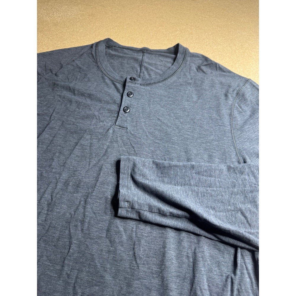 Lululemon Mens Long Sleeve Henley Shirt Charcoal‎ Gray Heather Performance Top